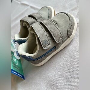 Stride Rite Sirprize Baby Boys Velcro Memory Foam Sneakers 3C
